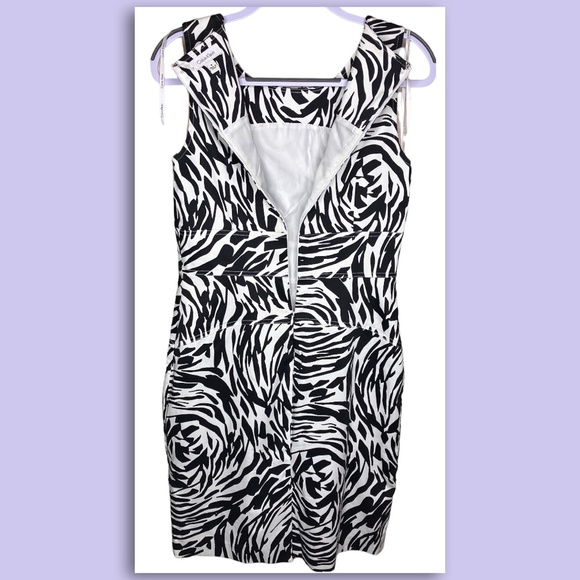 Calvin Klein Sleeveless Square Knee High Dress size 8 - Picture 6 of 9